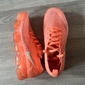 Womens Nike Vapormax Flyknit Sneakers